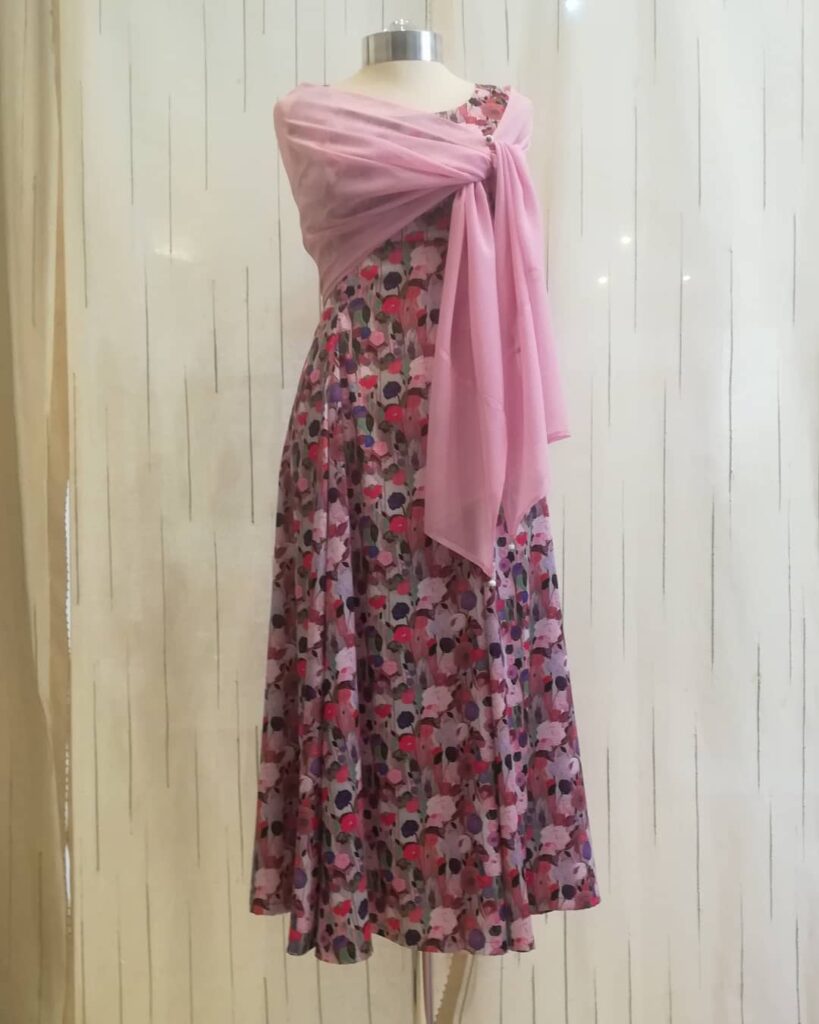 Abiti eleganti da donna per matrimoni a Cagliari